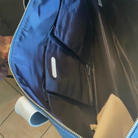 Draper James Savannah Blue Denim and White Weekender Zippered Tote, NWT - Picture 10 of 16